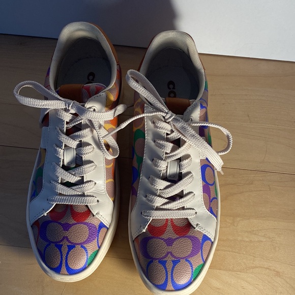 New coach sneakers - Picture 2 of 5